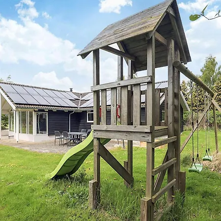 12 Person In Idestrup-by Traum * Bøtø By